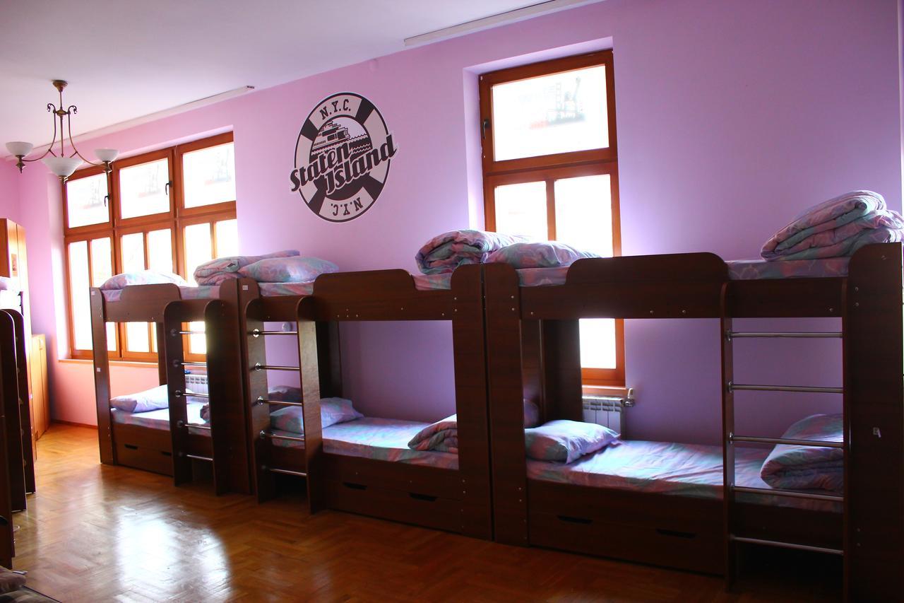 New York Hostel Львов Экстерьер фото